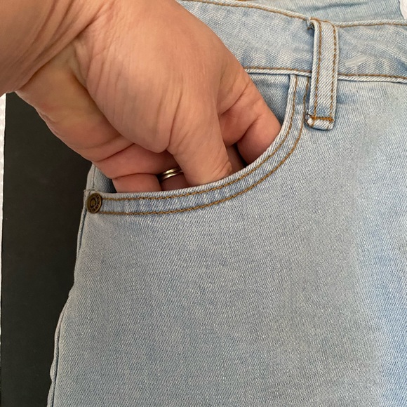 Harley Chain-Detail Denim Mini Skirt by Windsor Denim, Women’s Size M - Picture 15 of 16